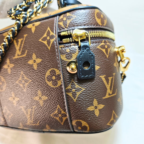 Load image into Gallery viewer, LOUIS VUITTON NV PM Vanity Bag