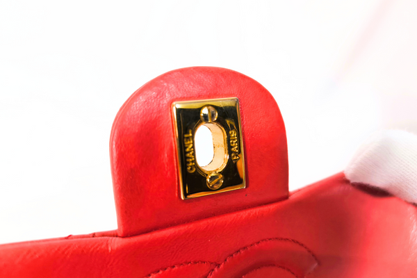 Load image into Gallery viewer, CHANEL Mini Matelasse Single Flap Chain Shoulder Bag  Red Lambskin