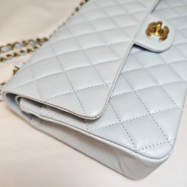 画像をギャラリービューアに読み込む, CHANEL スカイ ベイビー ブルー キャビアスキン マトラッセ ダブルフラップ 25 ショルダーバッグ