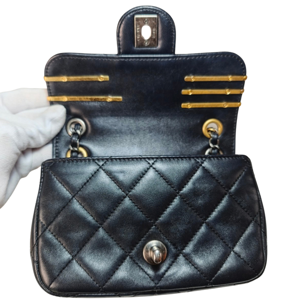 Load image into Gallery viewer, CHANEL Matelasse Clip Coco Lambskin Chain Shoulder Bag