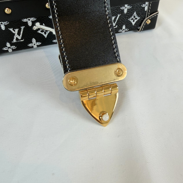 将图片加载到图库查看器,LOUIS VUITTON LV Catogram Petit Malle Monogram Black