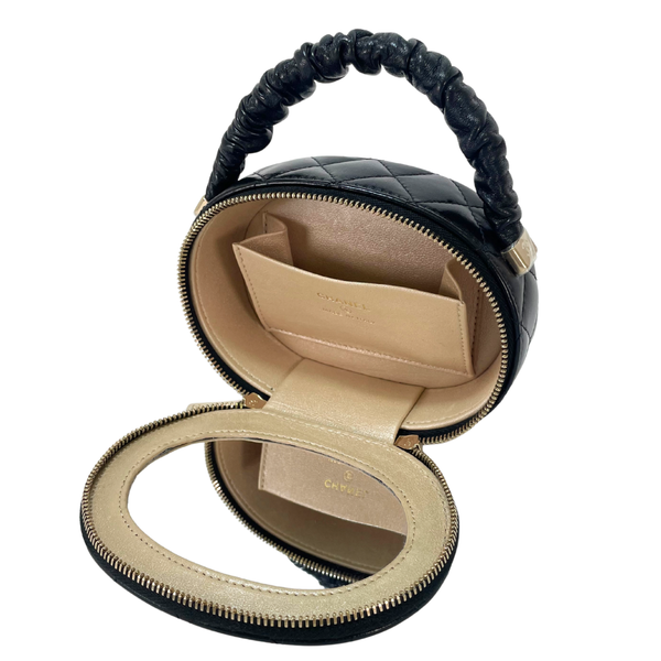 Load image into Gallery viewer, CHANEL Matelasse Bag in Black Lambskin Leather with Gold CC