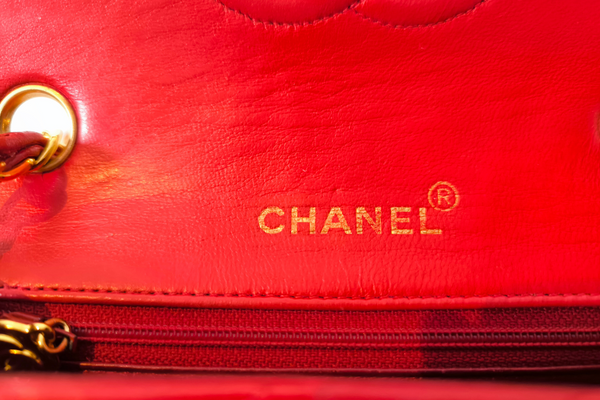 Load image into Gallery viewer, CHANEL Mini Matelasse Single Flap Chain Shoulder Bag  Red Lambskin