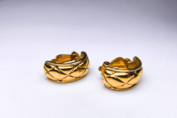 Load image into Gallery viewer, CHANEL Matelasse Earrings