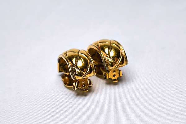 Load image into Gallery viewer, CHANEL Matelasse Earrings