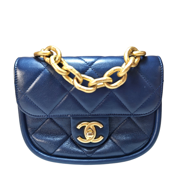 Load image into Gallery viewer, CHANEL Navy Quilted Chain Bag