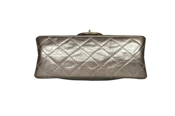 Load image into Gallery viewer, CHANEL 2.55 Mini Matelasse Gold Shoulder Bag