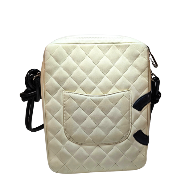 將圖片載入圖庫檢視器 CHANEL Quilted Calfskin Cambon White Shoulder Bag