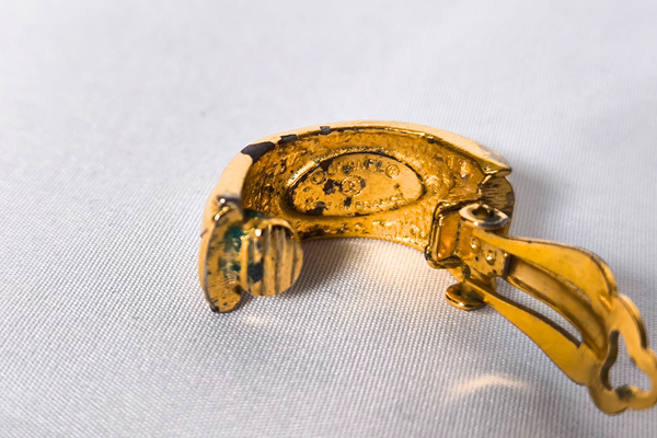 Load image into Gallery viewer, CHANEL Matelasse Earrings