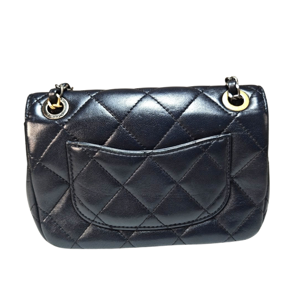 Load image into Gallery viewer, CHANEL Matelasse Clip Coco Lambskin Chain Shoulder Bag