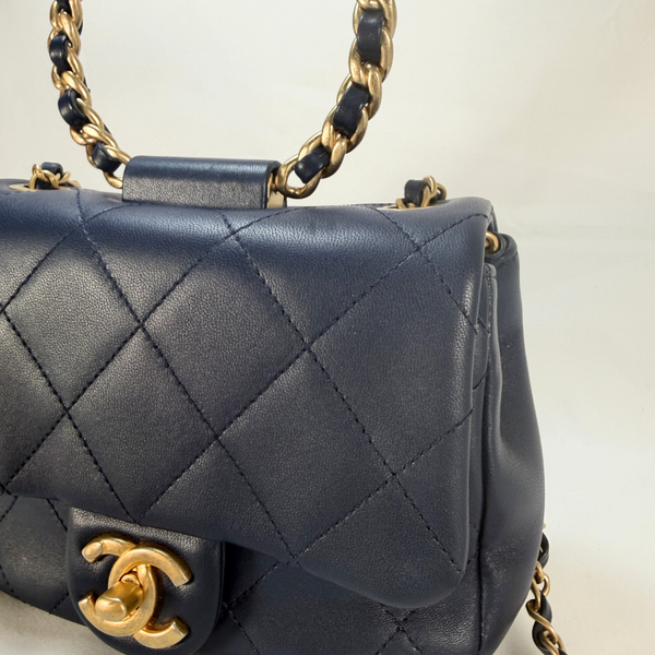 将图片加载到图库查看器,CHANEL Mini Navy Blue Lambskin In The Loop Flap