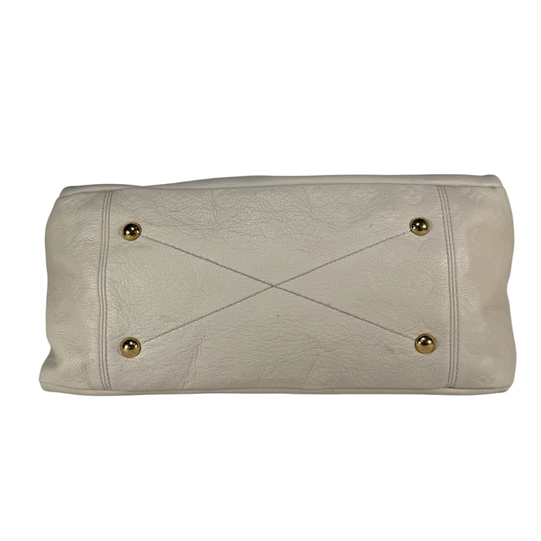 將圖片載入圖庫檢視器 LOUIS VUITTON Monogram White Empreinte Artsy MM Hobo Bag