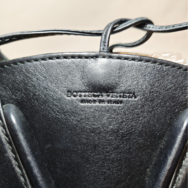 画像をギャラリービューアに読み込む, BOTTEGA VENETA バスケット スモールレザー ブラック トートバッグ