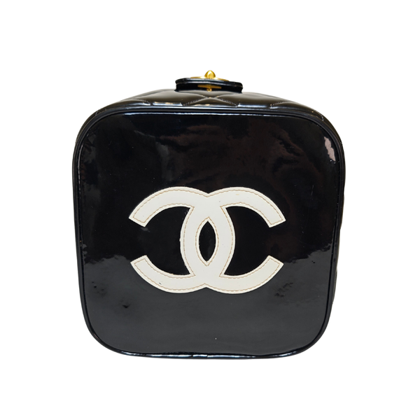 将图片加载到图库查看器,CHANEL Heart Mirror Black Vanity