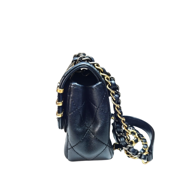 Load image into Gallery viewer, CHANEL Matelasse Clip Coco Lambskin Chain Shoulder Bag