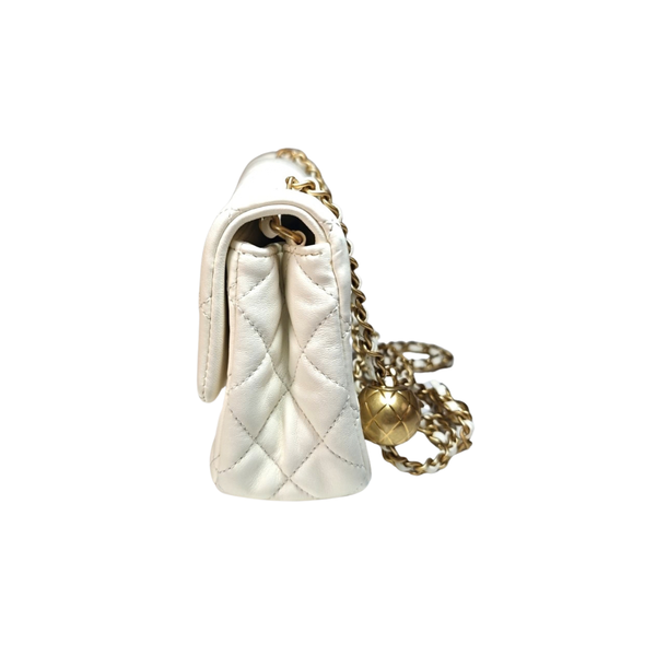 Load image into Gallery viewer, CHANEL Mini Classic Flap Bag White Lambskin / Aged gold hardware