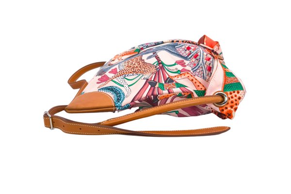 Load image into Gallery viewer, HERMES Silky City PM 33 La Marche du Zambeze Shoulder Bag Size 13 x13 in