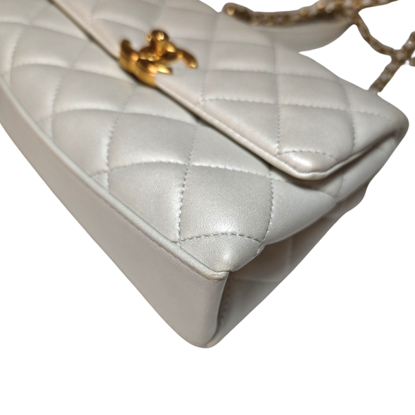 Load image into Gallery viewer, CHANEL White Pearl Handle Bag