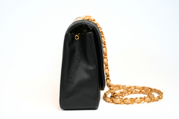 이미지를 갤러리 뷰어에 로드 , CHANEL Diana Matelasse Chain Shoulder Bag  Lamb leather Beige Black