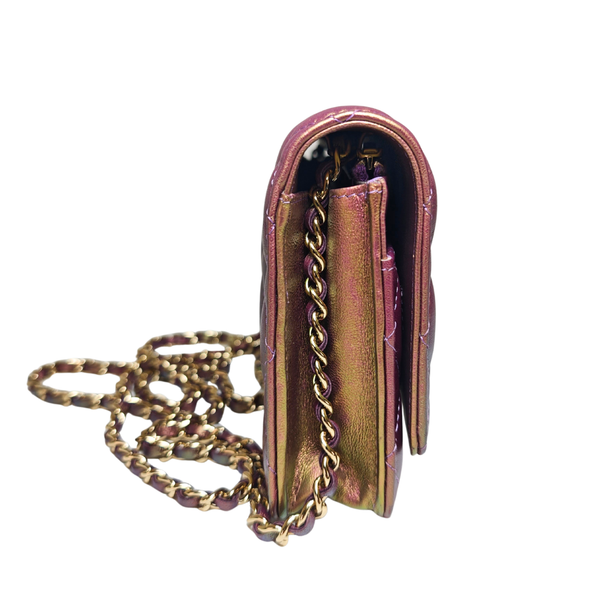 将图片加载到图库查看器,CHANEL Iridescent Purple Matelasse Calfskin Wallet on Chain Pale Gold Hardware (WOC)