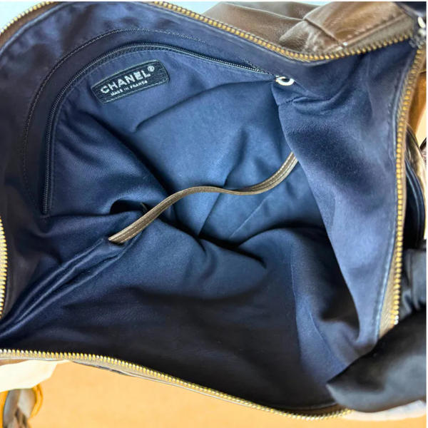 将图片加载到图库查看器,CHANEL Vintage Girl Dark Brown Leather Bag