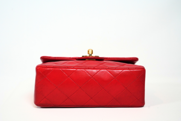 Load image into Gallery viewer, CHANEL Mini Matelasse Single Flap Chain Shoulder Bag  Red Lambskin