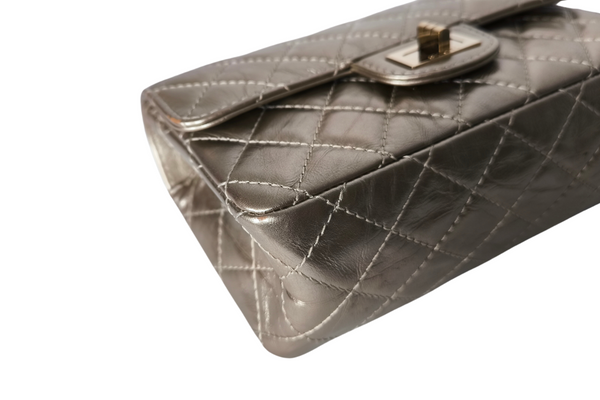 Load image into Gallery viewer, CHANEL 2.55 Mini Matelasse Gold Shoulder Bag