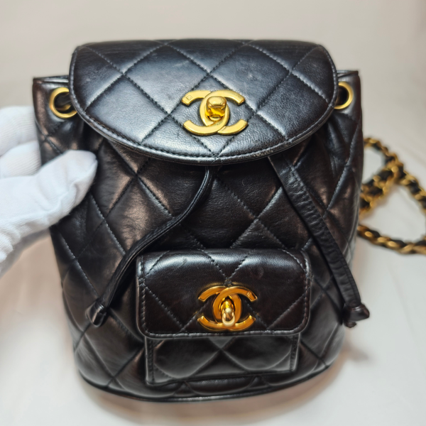 画像をギャラリービューアに読み込む, CHANEL ヴィンテージ マトラッセ ミニドゥーマ ブラック バックパック