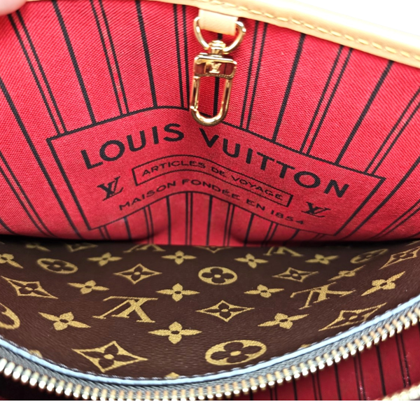이미지를 갤러리 뷰어에 로드 , LOUIS VUITTON Monogram Ever More PM Handbag