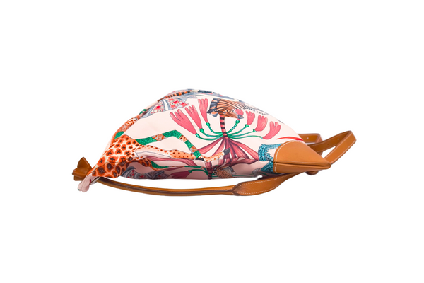 Load image into Gallery viewer, HERMES Silky City PM 33 La Marche du Zambeze Shoulder Bag Size 13 x13 in