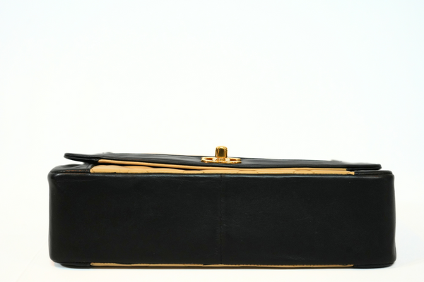 이미지를 갤러리 뷰어에 로드 , CHANEL Diana Matelasse Chain Shoulder Bag  Lamb leather Beige Black