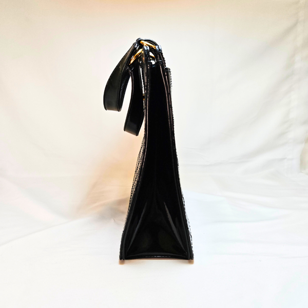 Load image into Gallery viewer, CHANEL Matelasse Turn Lock Hand Bag Patent Leather Black CC