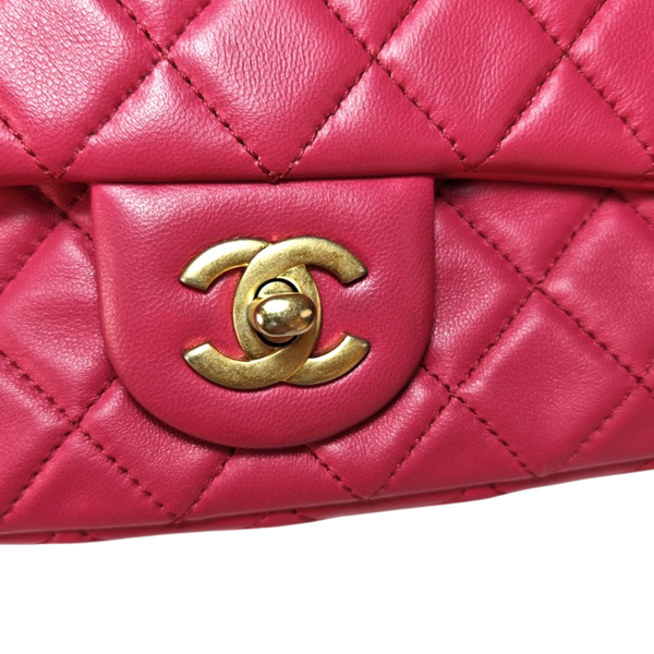 將圖片載入圖庫檢視器 CHANEL Rose Pink Quilted Ball Chain Flap Bag