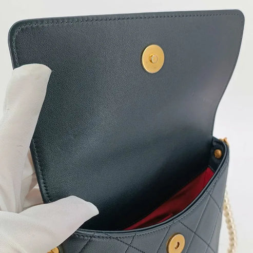 将图片加载到图库查看器,CHANEL Black Calfskin Imitation Pearls Flap Bag