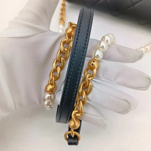 将图片加载到图库查看器,CHANEL Black Calfskin Imitation Pearls Flap Bag