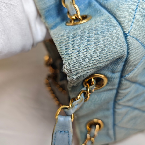 将图片加载到图库查看器,CHANEL Quilted Washed Denim Urban Spirit bucket bag