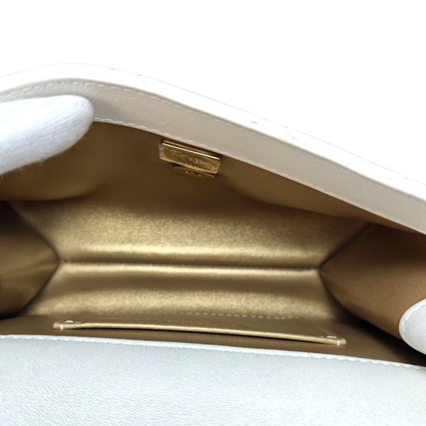 Load image into Gallery viewer, CHANEL White Pearl Handle Bag