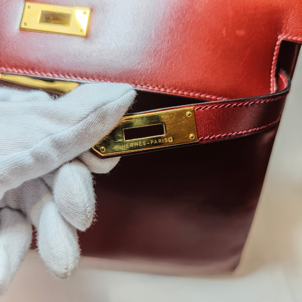 이미지를 갤러리 뷰어에 로드 , HERMES Kelly 32 Retourne Box Calf Red Square E Stamp 2001