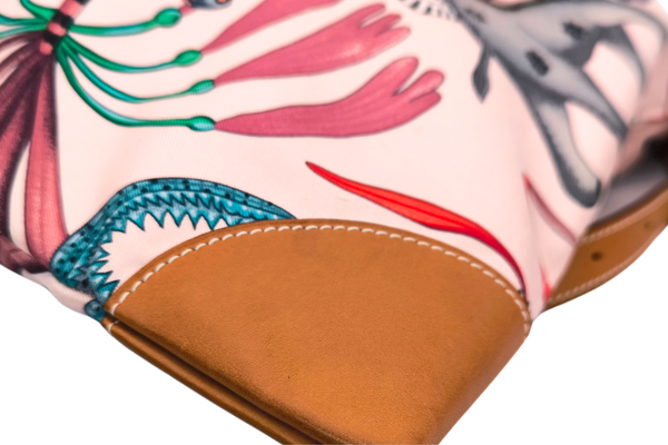 Load image into Gallery viewer, HERMES Silky City PM 33 La Marche du Zambeze Shoulder Bag Size 13 x13 in