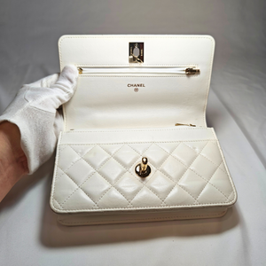 CHANEL Pearl Top Handle White Lambskin Wallet on Chain