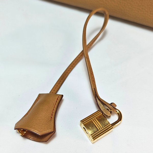 Load image into Gallery viewer, HERMES Birkin 35 Togo Leather Beige Square G Stamp 2003
