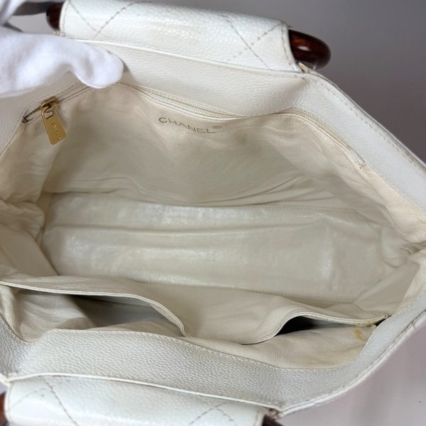 Load image into Gallery viewer, CHANEL Vintage White Caviarskin Leather Wood Handle Hand Bag
