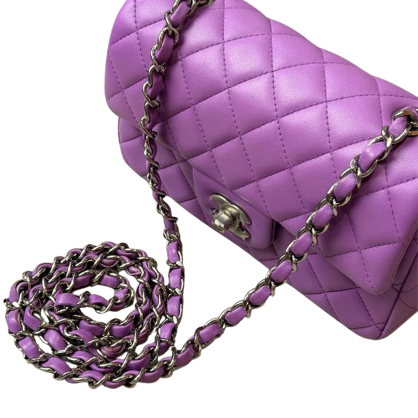 将图片加载到图库查看器，CHANEL Vintage Purple Lambskin Classic Flap Bag
