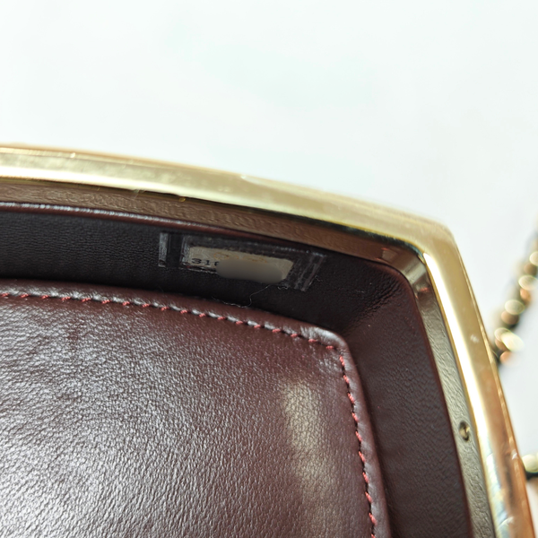 將圖片載入圖庫檢視器 CHANEL CC Make-Up Box Clutch with Chain Black
