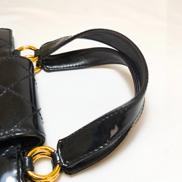 將圖片載入圖庫檢視器 CHANEL Matelasse Turn Lock Hand Bag Patent Leather Black CC
