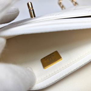 CHANEL Pearl Top Handle White Lambskin Wallet on Chain