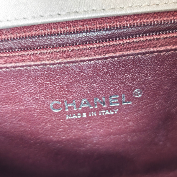 Load image into Gallery viewer, CHANEL CC Filigree Flap Chain Shoulder Bag Silver
