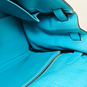 HERMES Kelly 28 Taurillon Clemence Blue Jean Stamp T
