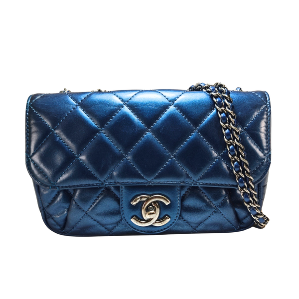 Load image into Gallery viewer, CHANEL Navy Blue Mini Single Flap Silver Metal Fitting Shoulder Bag
