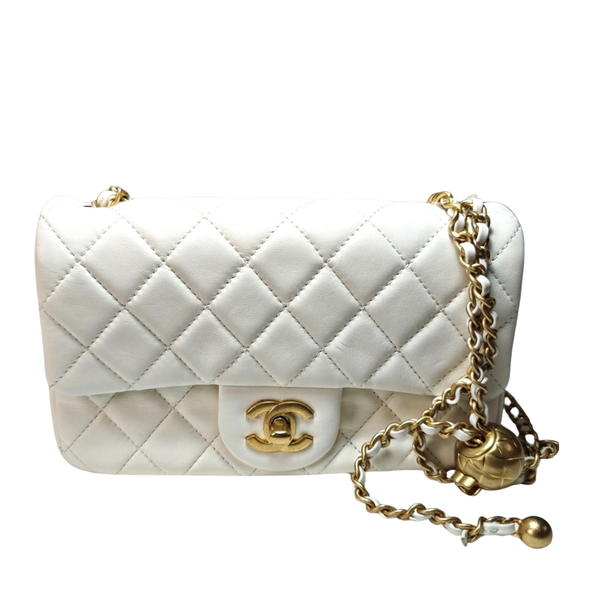 Load image into Gallery viewer, CHANEL Mini Classic Flap Bag White Lambskin / Aged gold hardware
